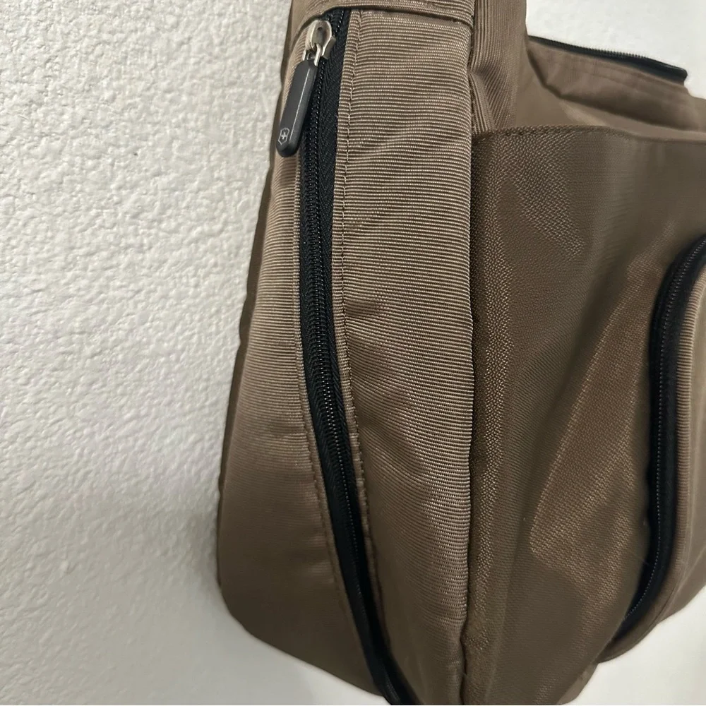 Victorinox Messenger Bag Mens‎ Brown Nylon Adjustable Strap Travel Work